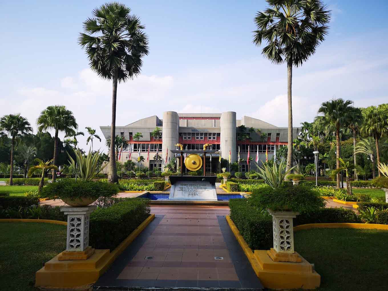 دراسة الطب في ماليزيا