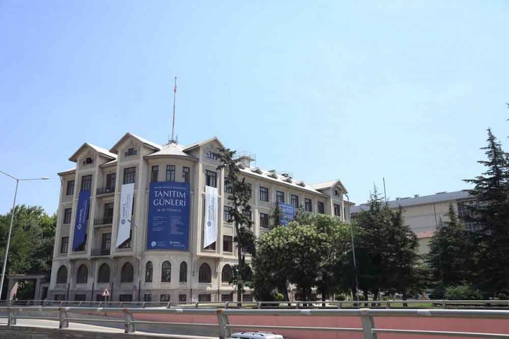 جامعات أنقرة الخاصة