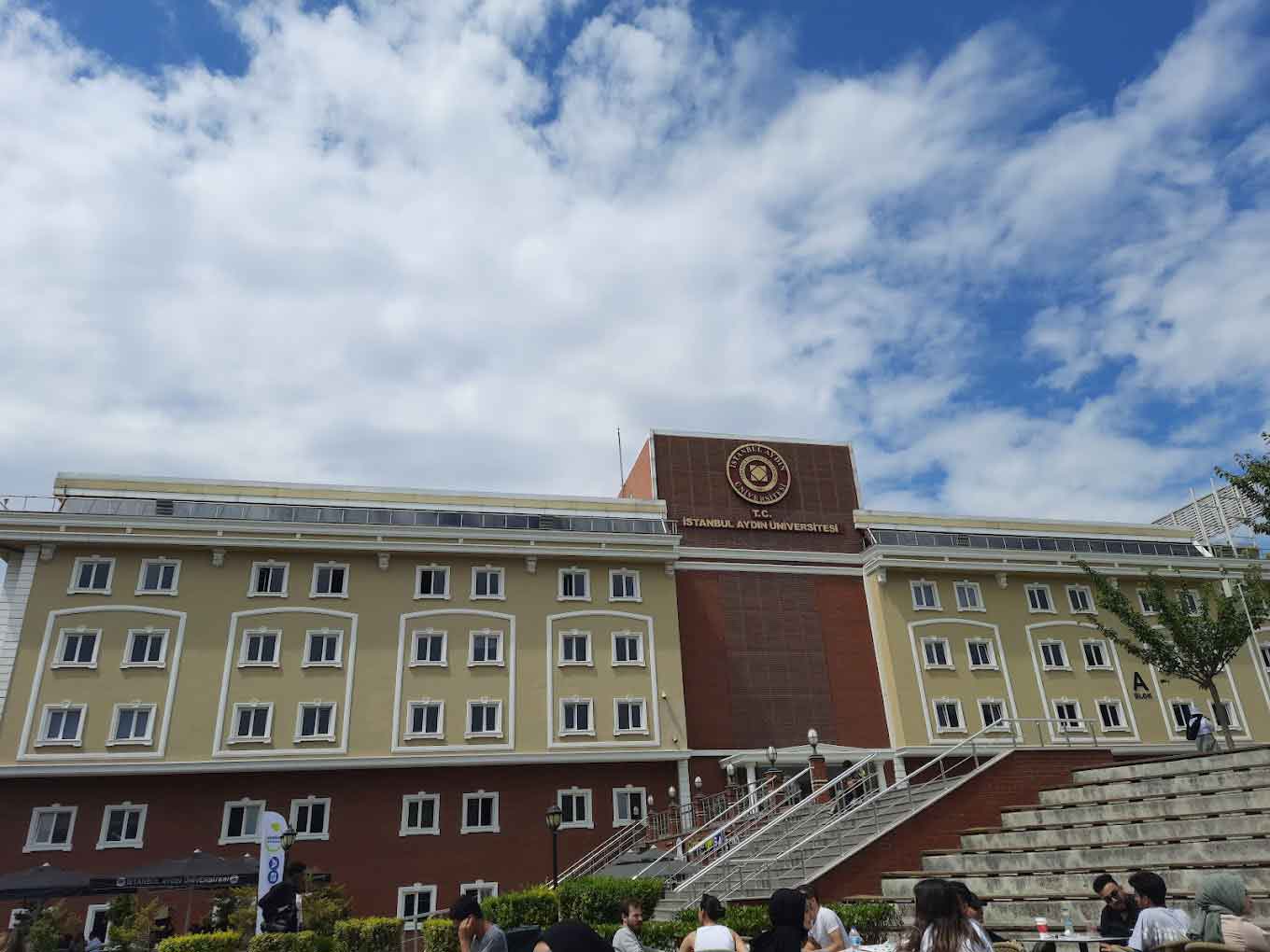 الفرق بين علم النفس والإرشاد النفسي