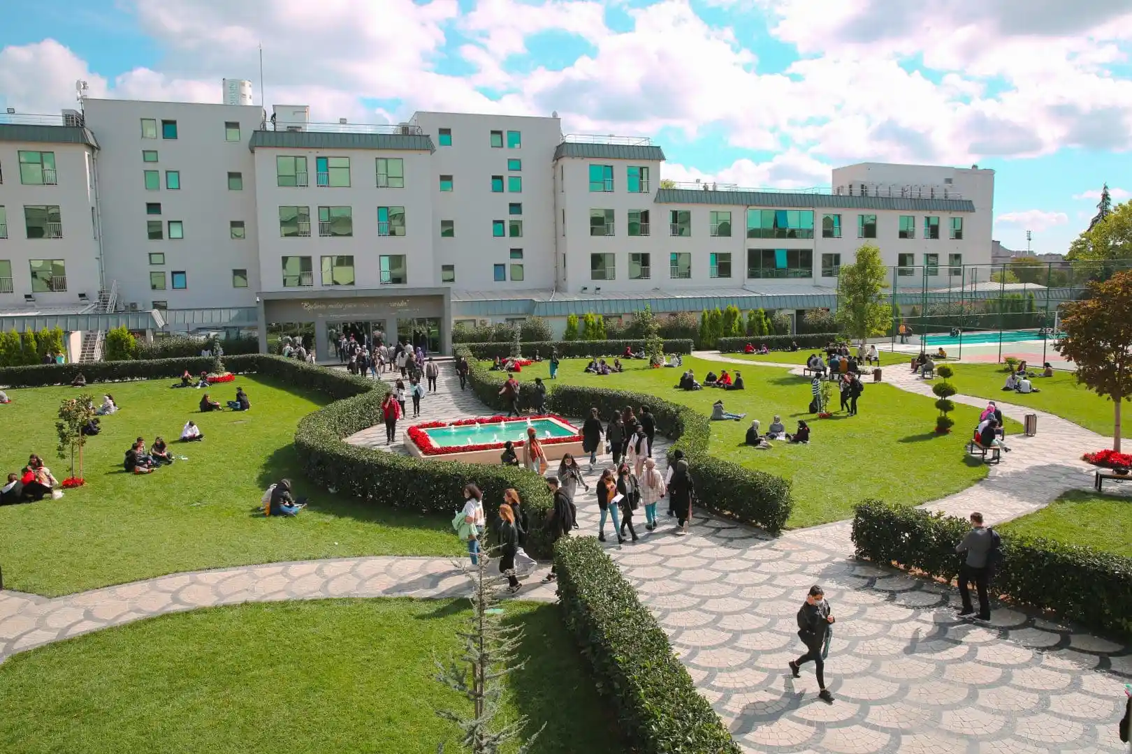 الحياة الطلابية في جامعة البيروني