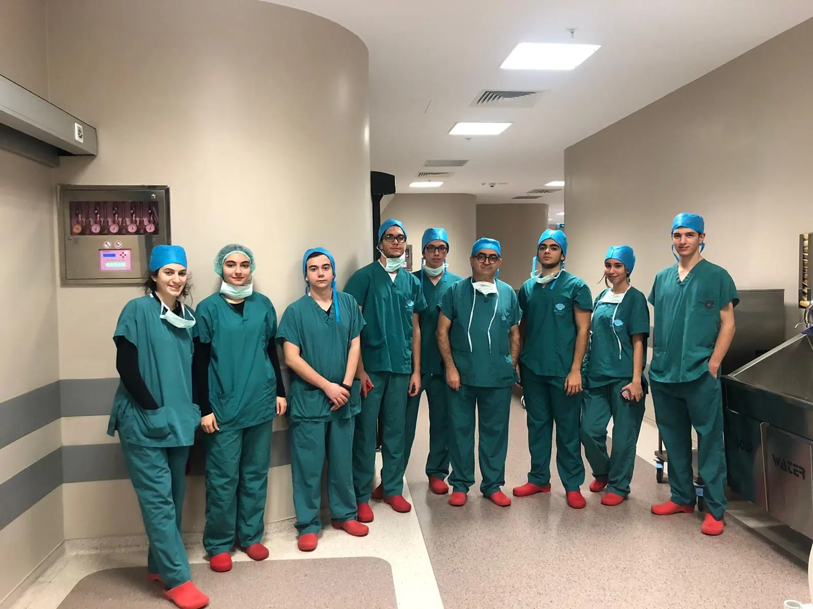دراسة الطب في جامعة استينيا