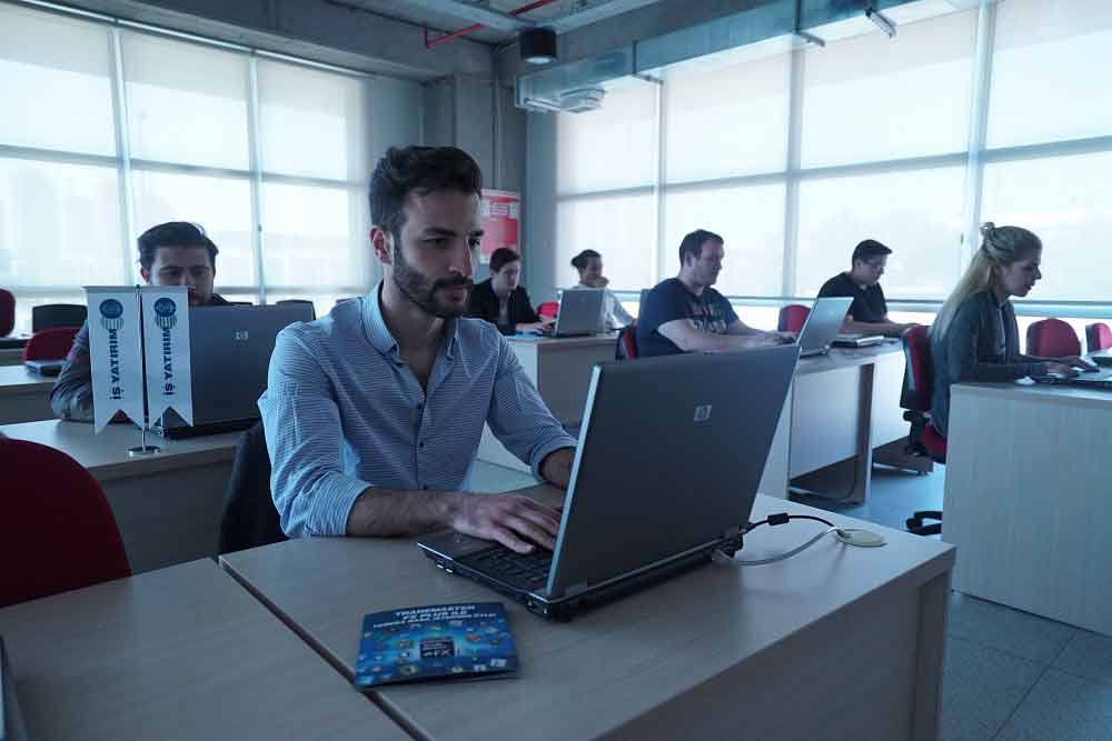 دراسة هندسة البرمجيات في تركيا