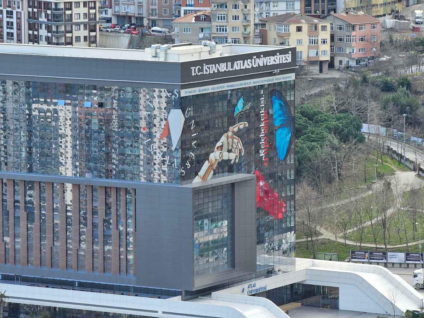 منحة جامعة أطلس