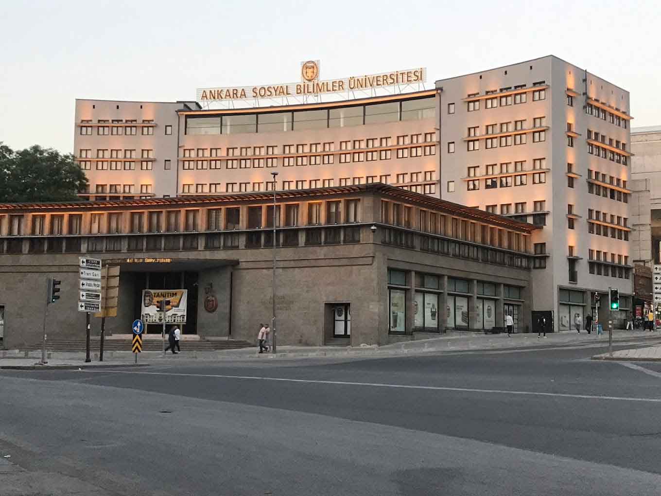 التسجيل في جامعة أنقرة للعلوم