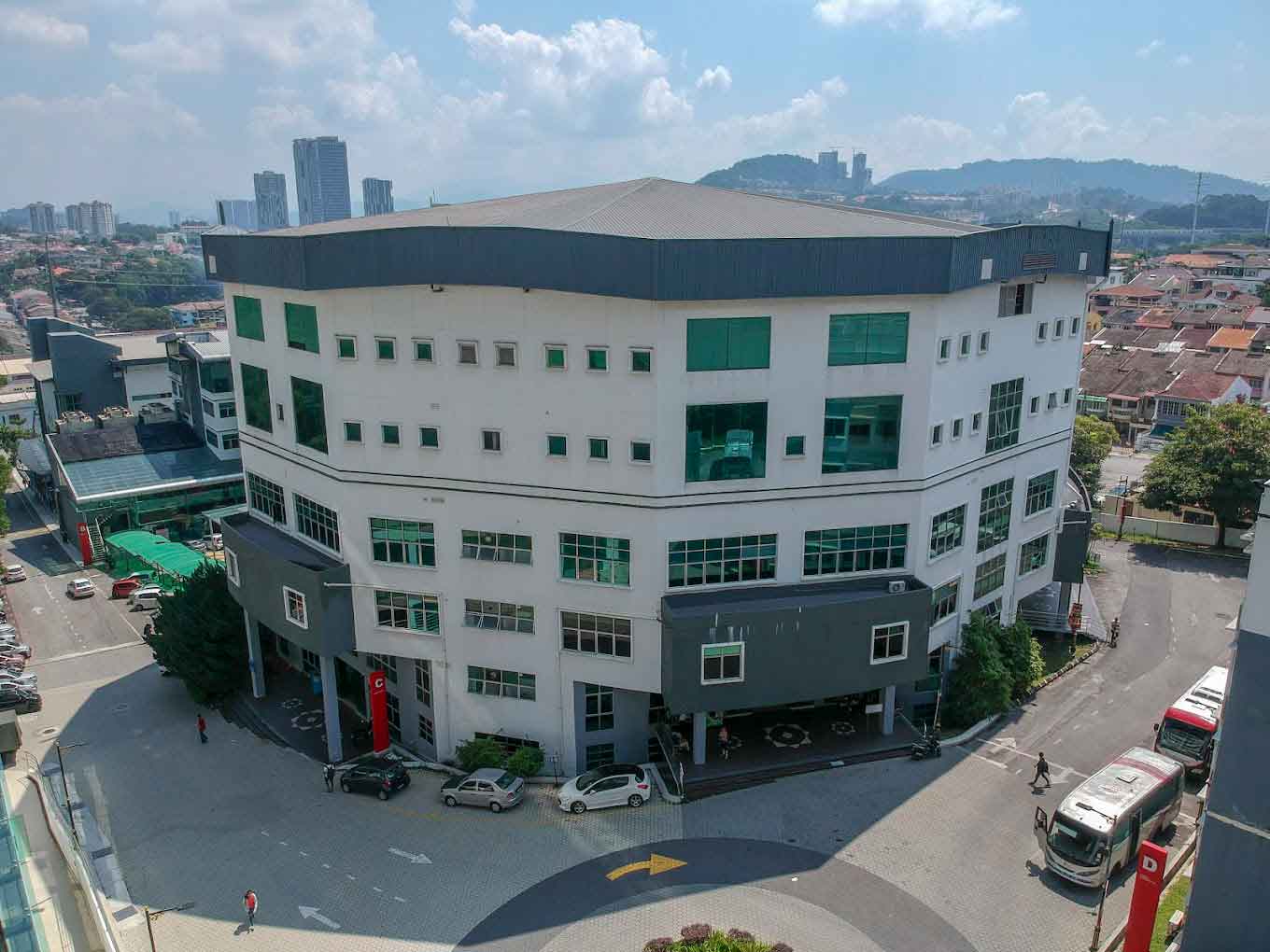 أفضل الجامعات لدراسة هندسة البترول في ماليزيا